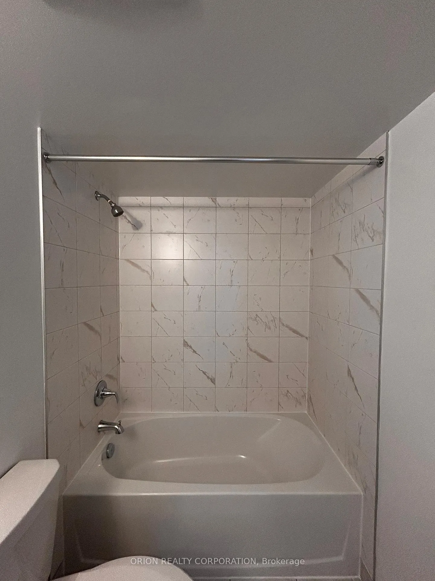 Photo 10 of Unit 1709, 1010 Sandy Beach Road, Pickering, Bay Ridges — HOMEH