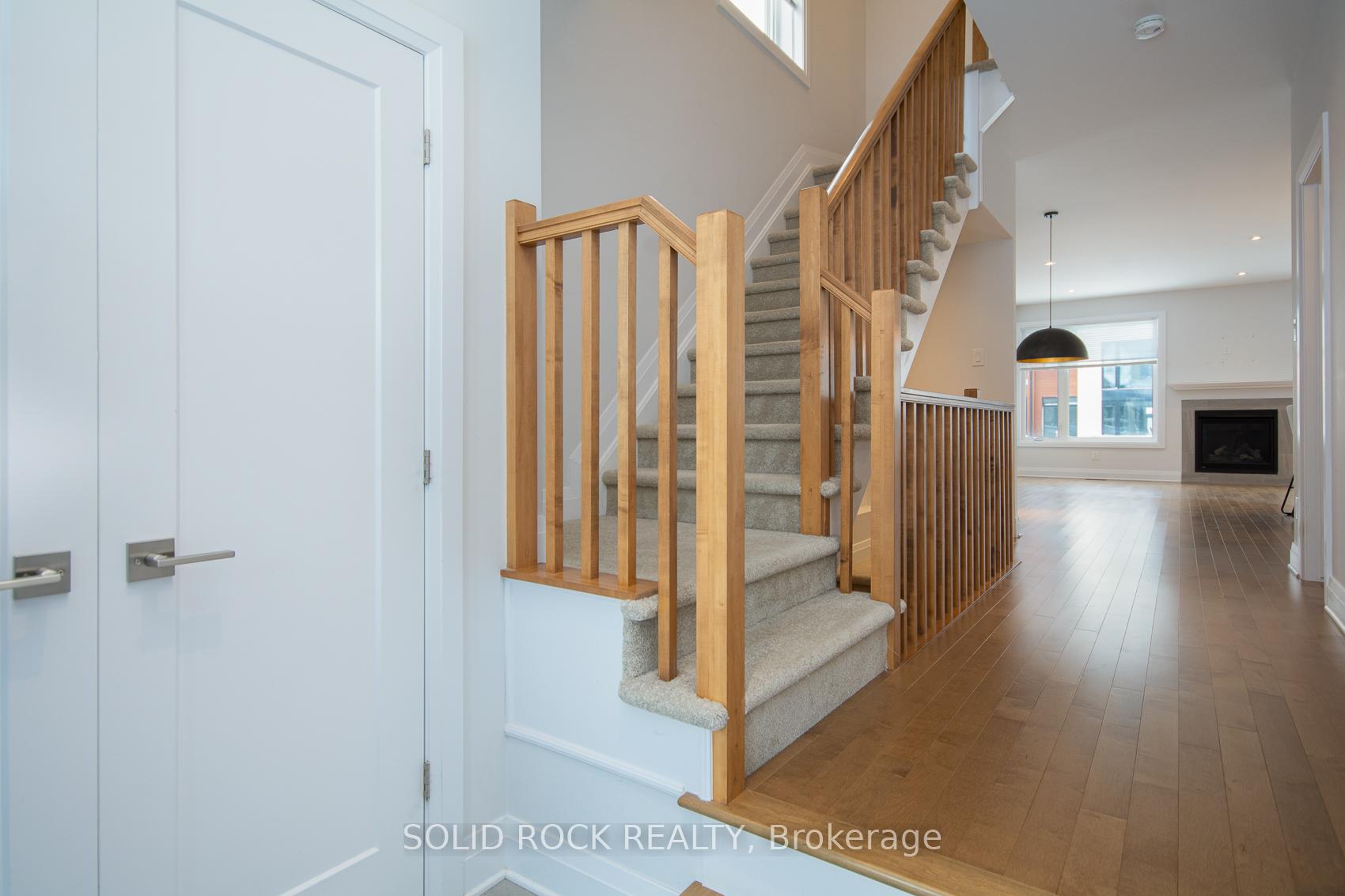 Photo 2 of 218 Lift Lane, Ottawa, Kanata - Emerald Meadows/Trailwest — HOMEH