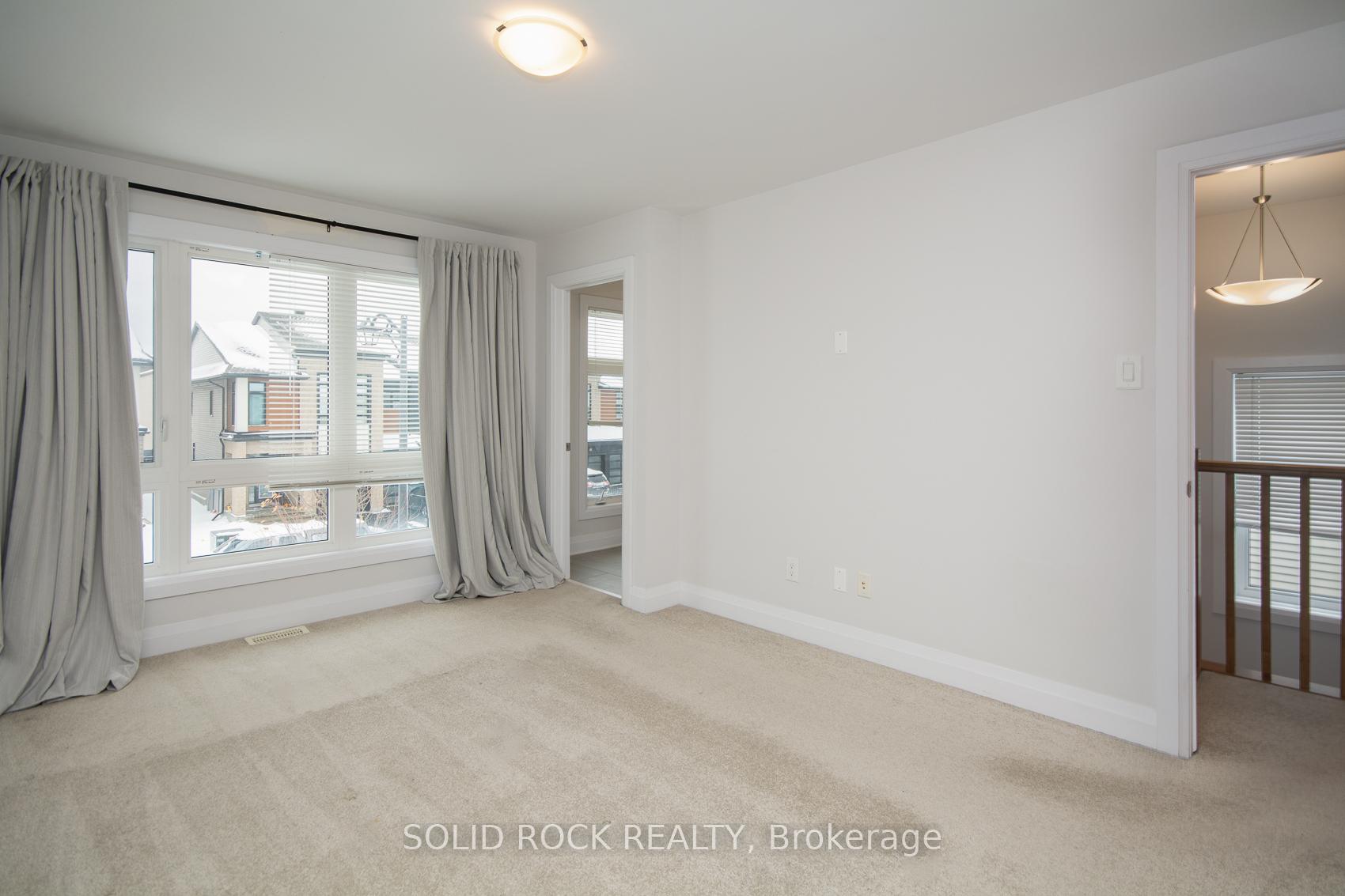 Photo 13 of 218 Lift Lane, Ottawa, Kanata - Emerald Meadows/Trailwest — HOMEH