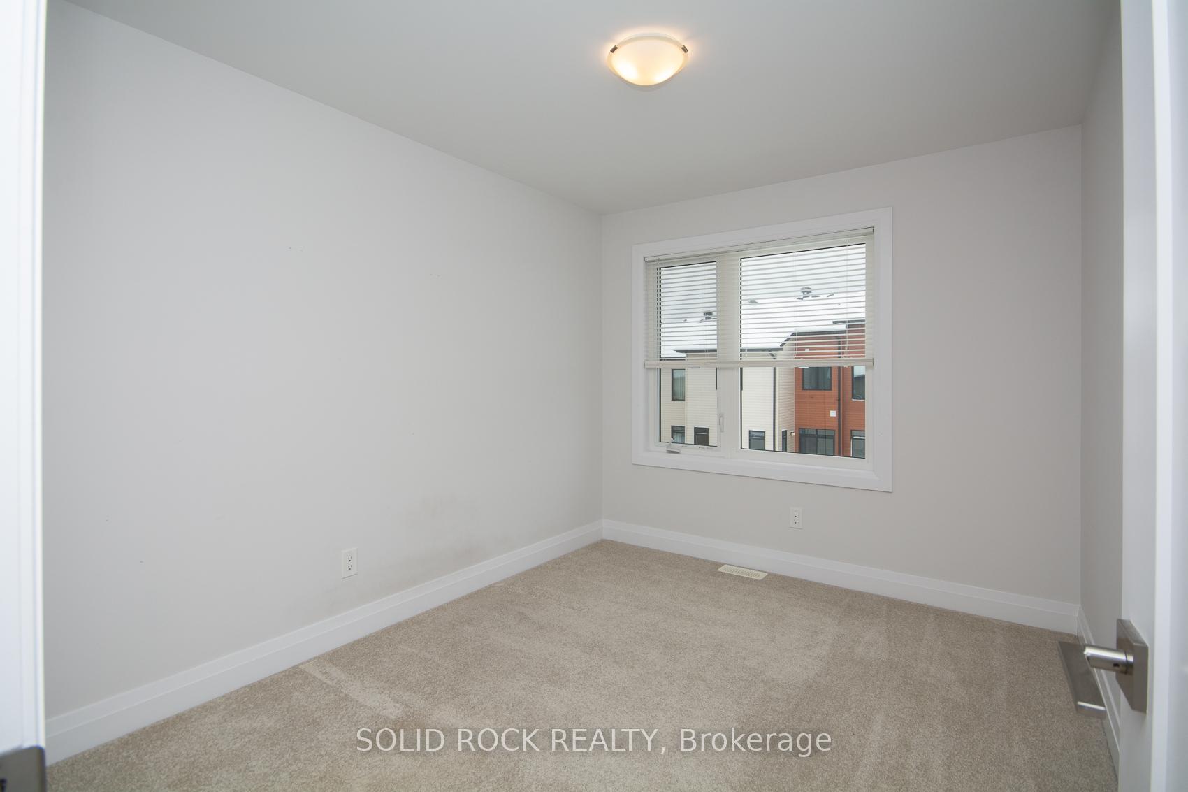 Photo 16 of 218 Lift Lane, Ottawa, Kanata - Emerald Meadows/Trailwest — HOMEH