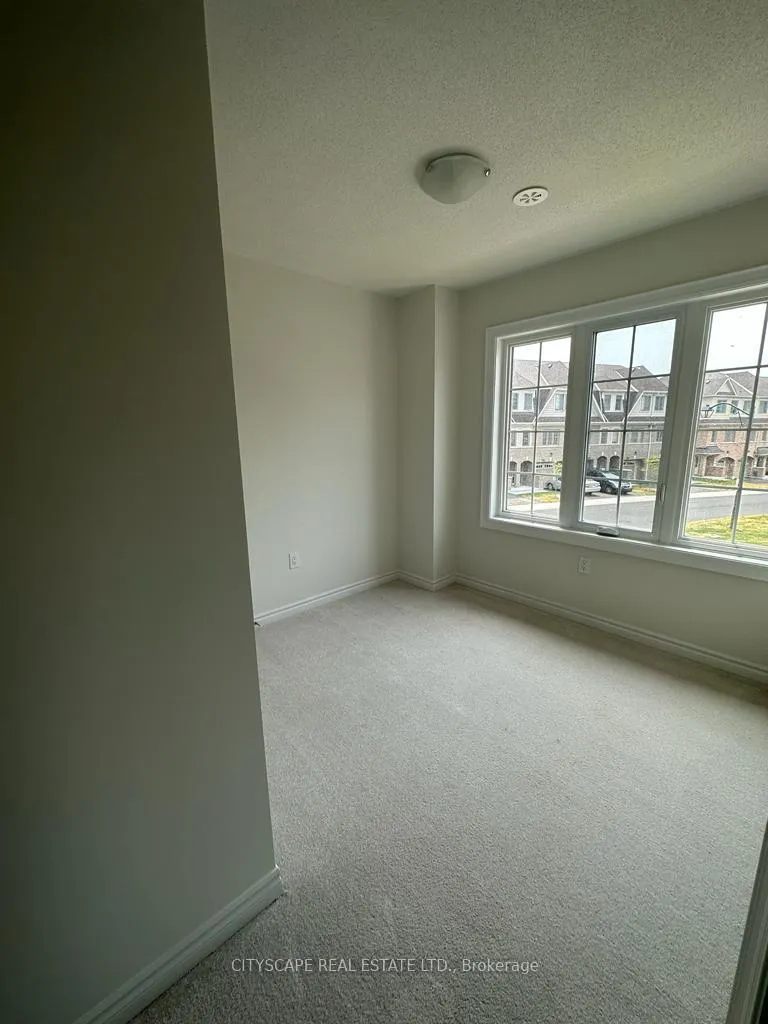 Photo 6 of 2617 Magdalen Path, Oshawa, Windfields — HOMEH