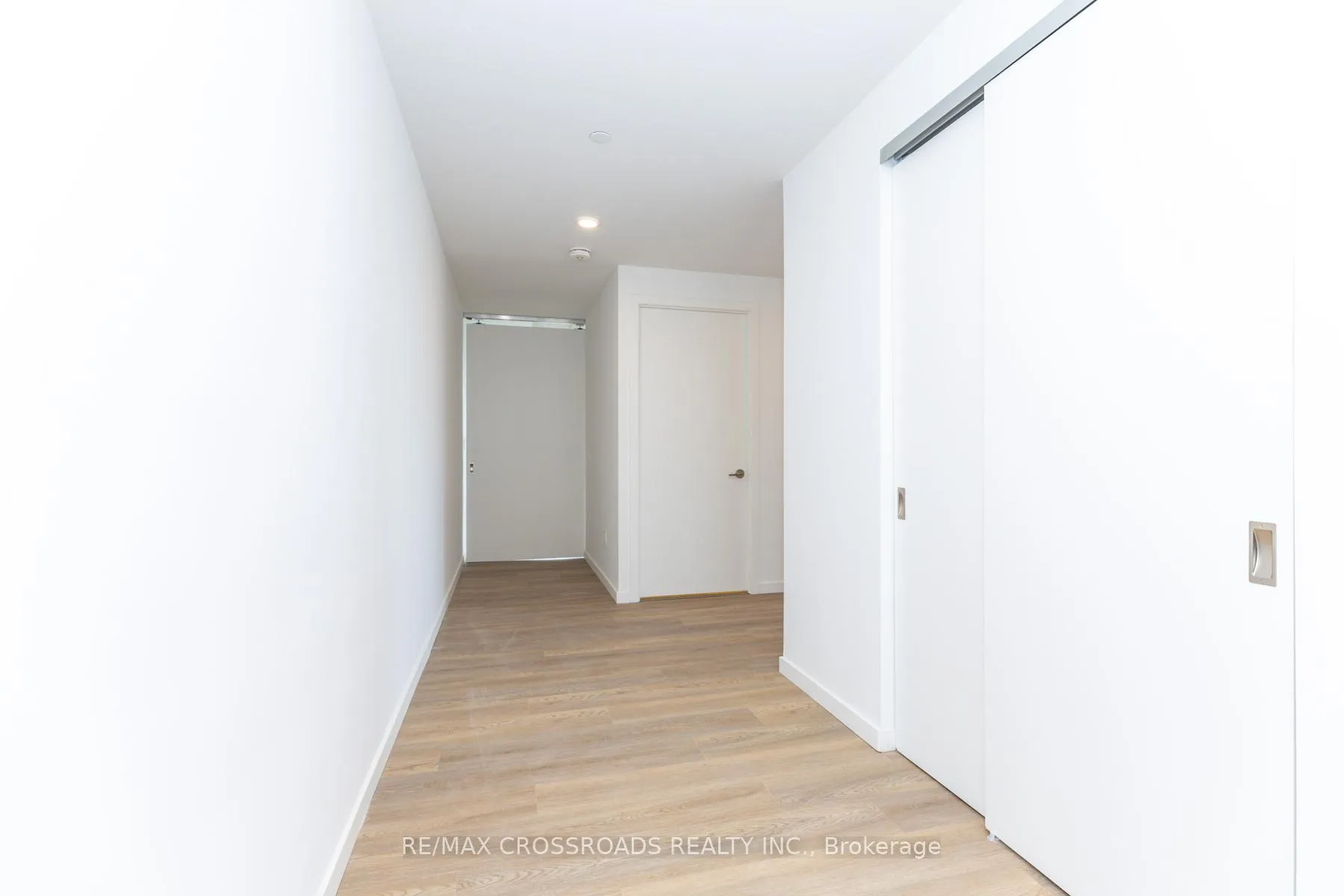 Photo 10 of Unit 511, 689 The Queensway Street, Etobicoke, Stonegate-Queensway — HOMEH