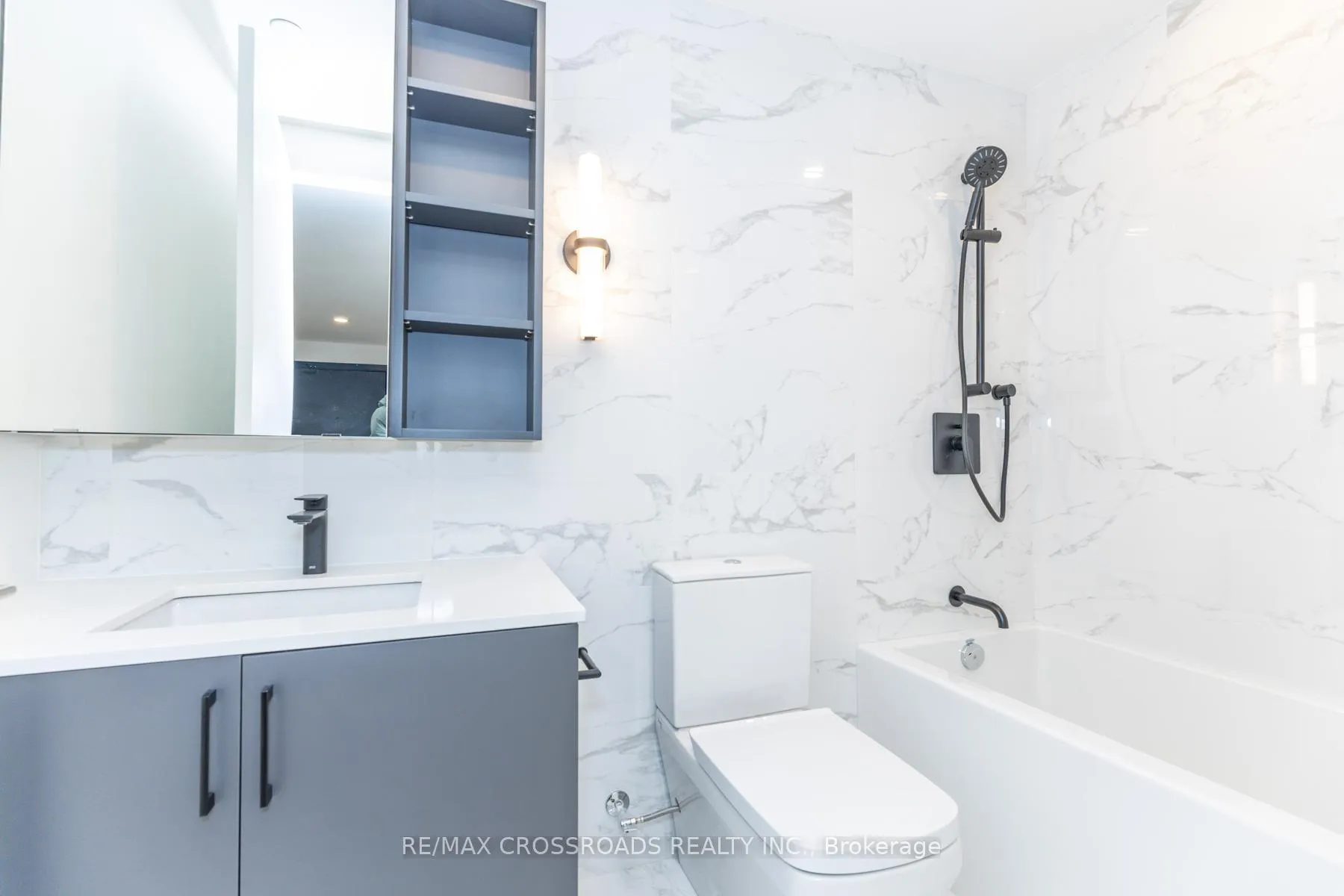 Photo 13 of Unit 511, 689 The Queensway Street, Etobicoke, Stonegate-Queensway — HOMEH