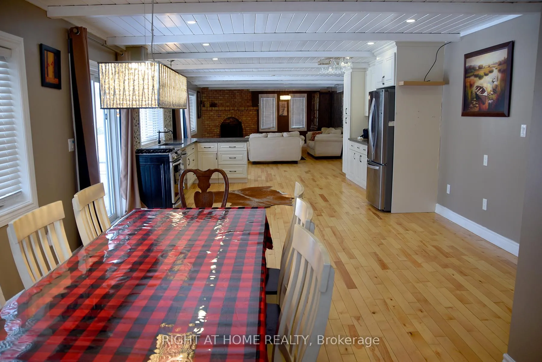Photo 14 of 994 Haist Street, Pelham, Fonthill — HOMEH