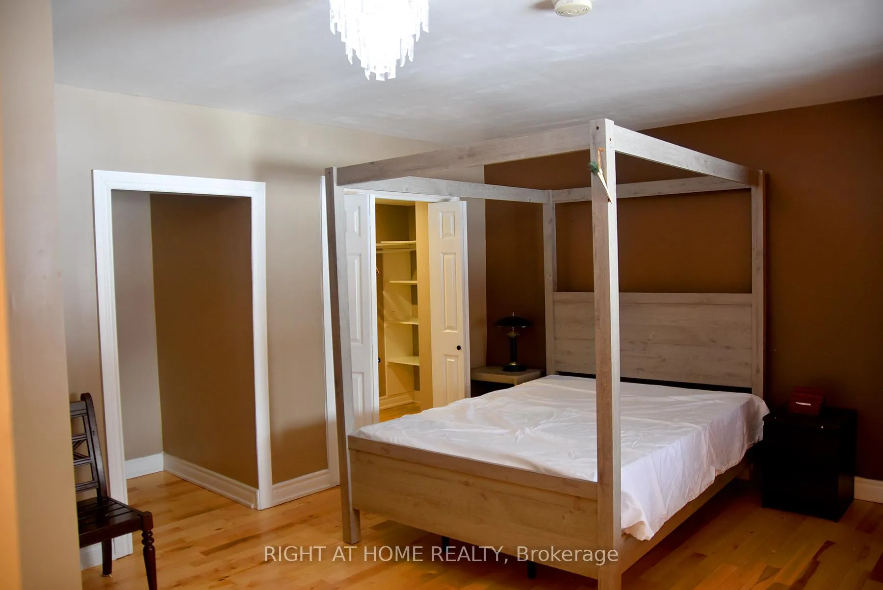 Photo 16 of 994 Haist Street, Pelham, Fonthill — HOMEH