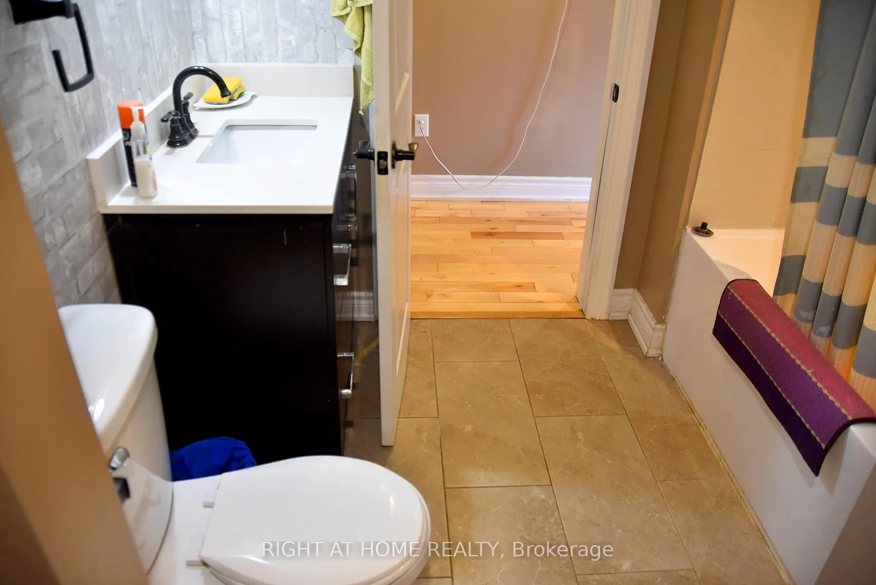 Photo 21 of 994 Haist Street, Pelham, Fonthill — HOMEH
