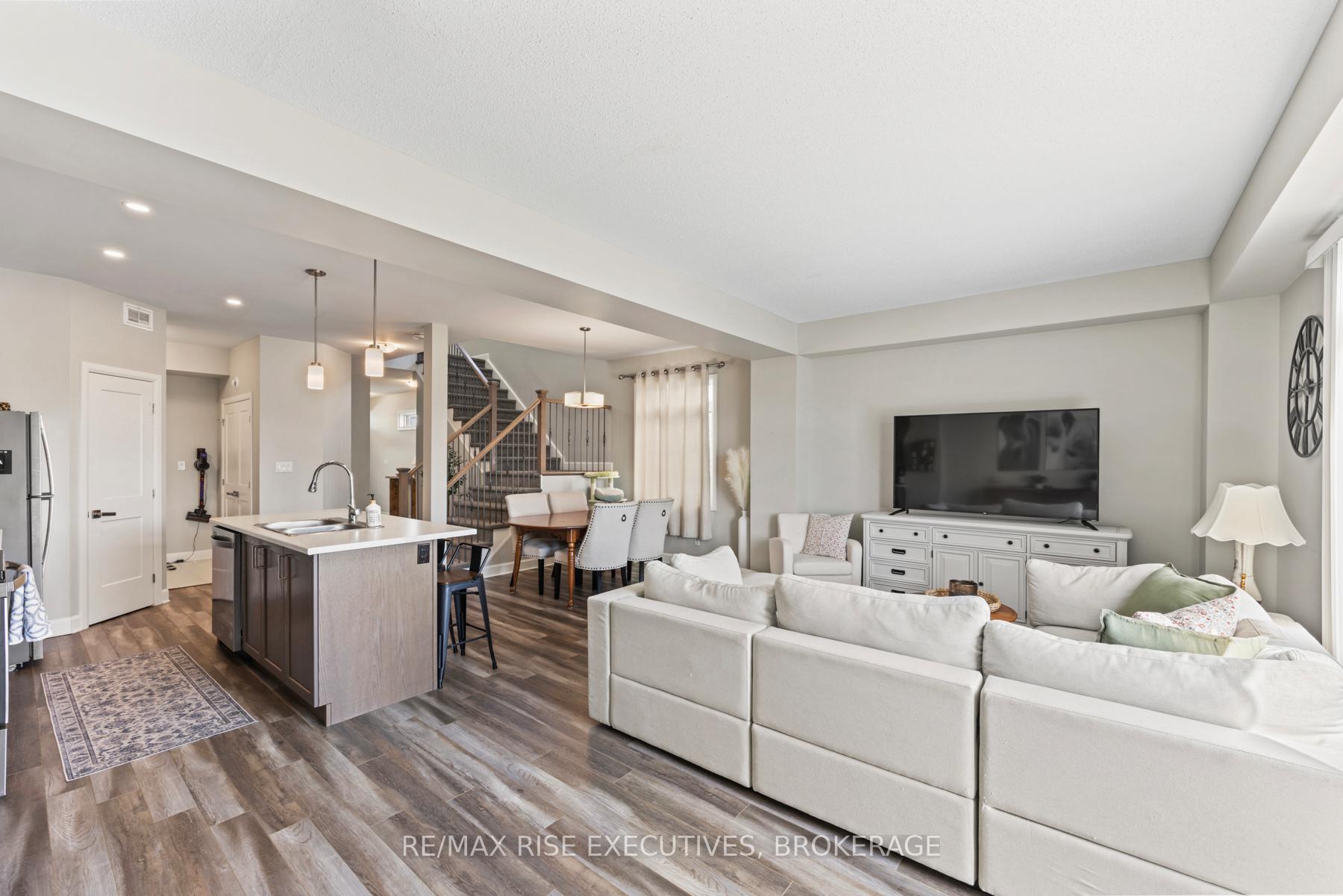 Photo 21 of 1219 Max Crescent, Kingston, City Northwest — HOMEH