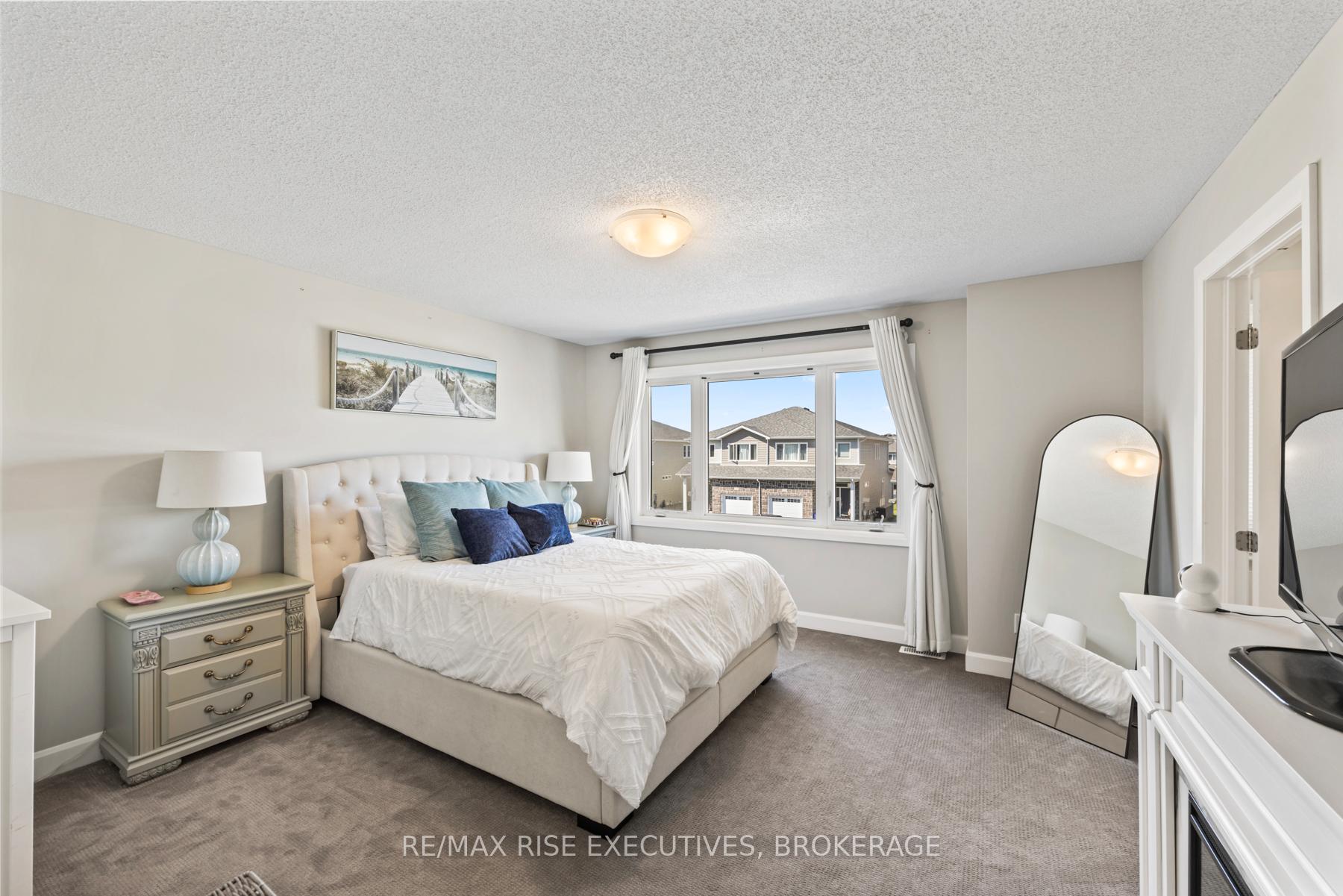 Photo 30 of 1219 Max Crescent, Kingston, City Northwest — HOMEH