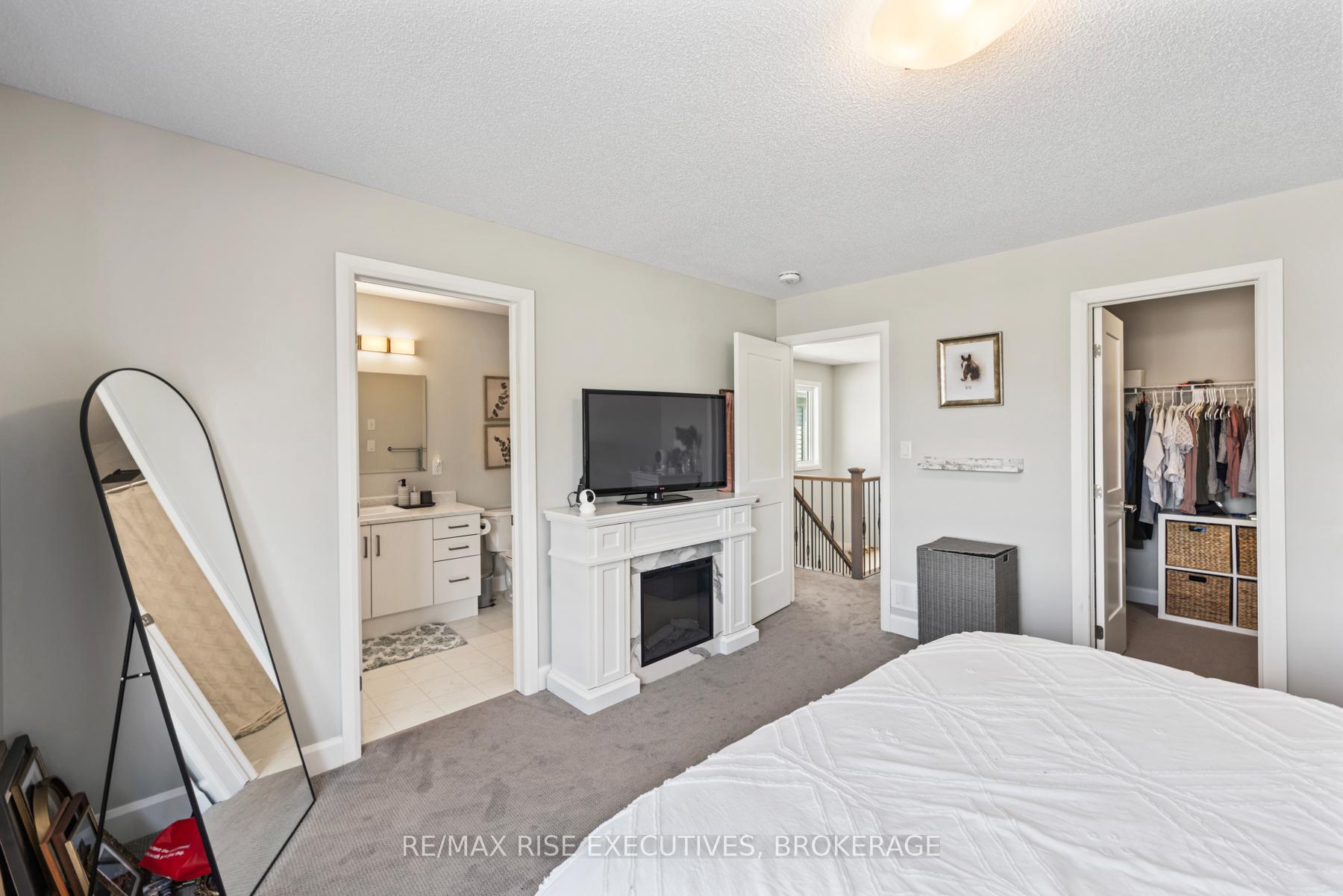 Photo 33 of 1219 Max Crescent, Kingston, City Northwest — HOMEH