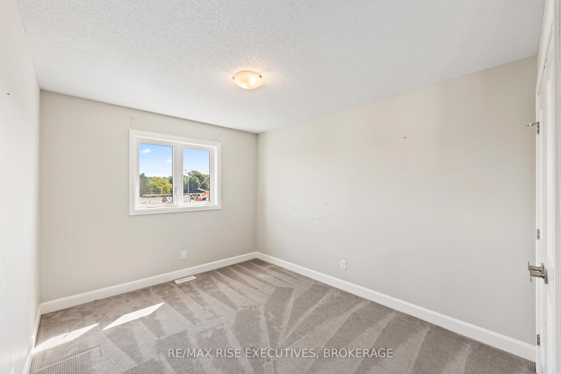 Photo 39 of 1219 Max Crescent, Kingston, City Northwest — HOMEH
