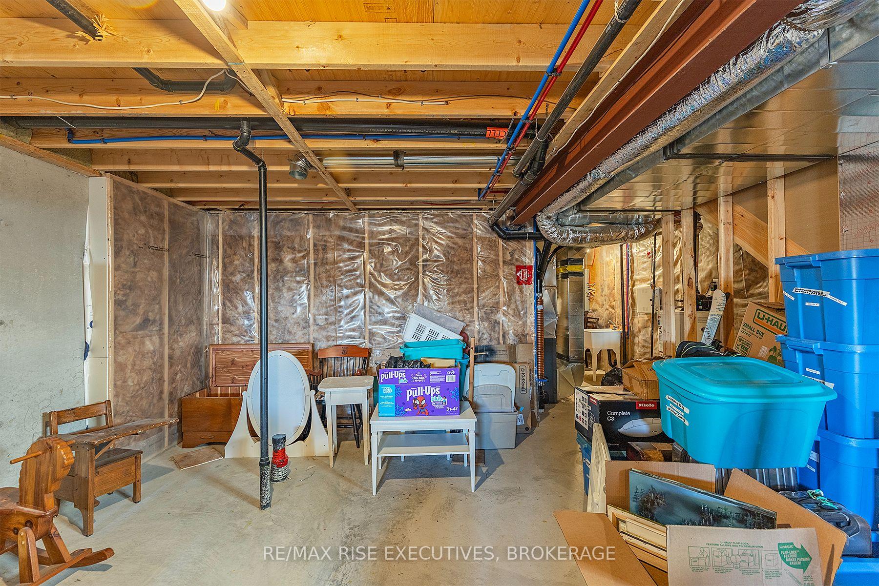 Photo 44 of 1219 Max Crescent, Kingston, City Northwest — HOMEH