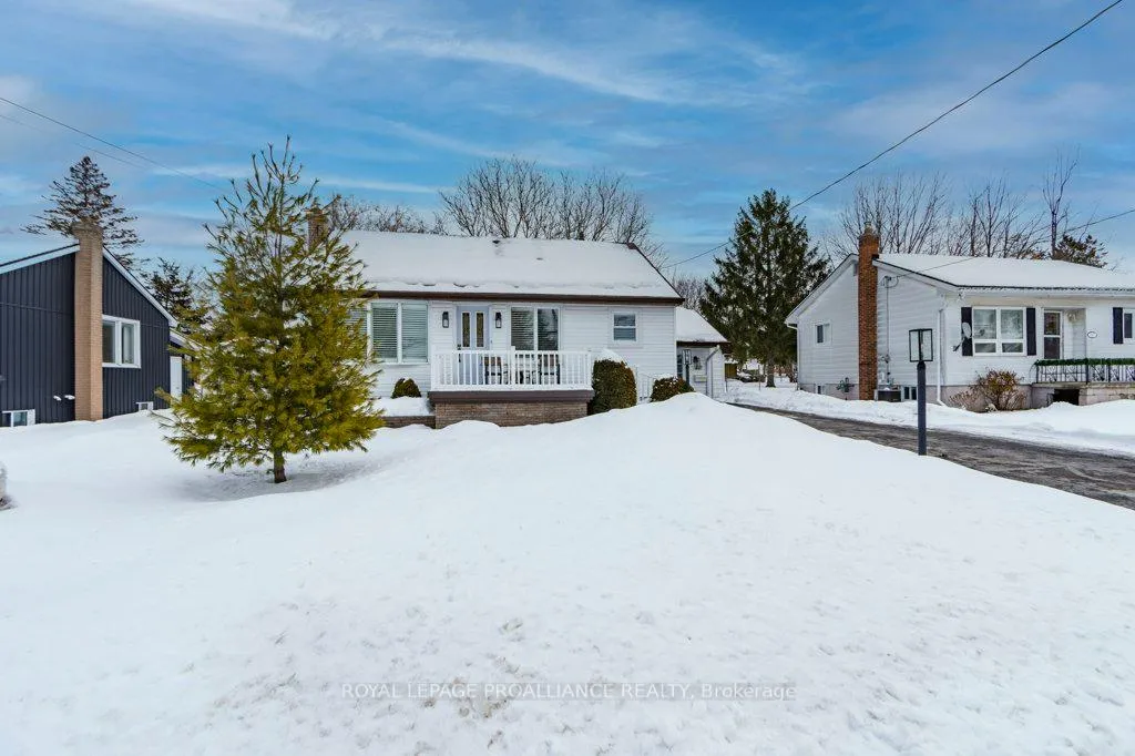 Photo 4 of 119 Lemoine Street, Belleville, Belleville Ward — HOMEH