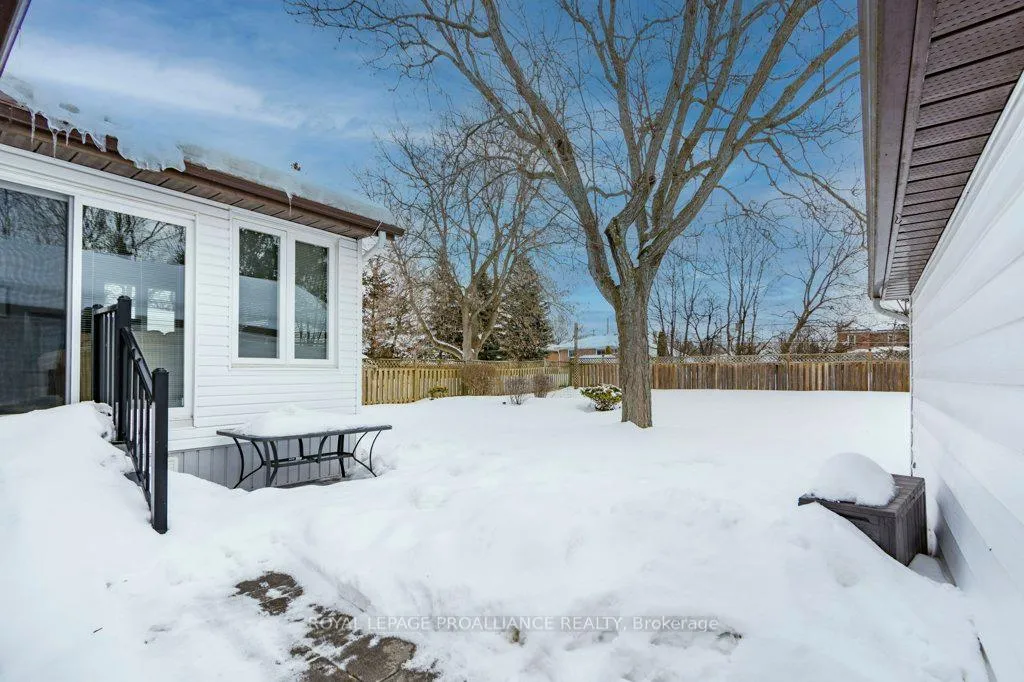 Photo 33 of 119 Lemoine Street, Belleville, Belleville Ward — HOMEH