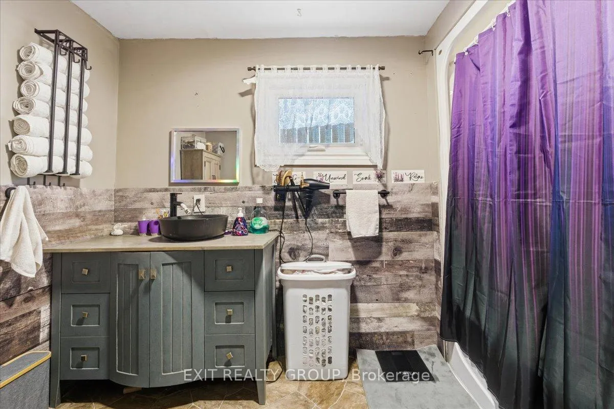 Photo 14 of 16 Catherine Street, Tyendinaga, Tyendinaga Township — HOMEH
