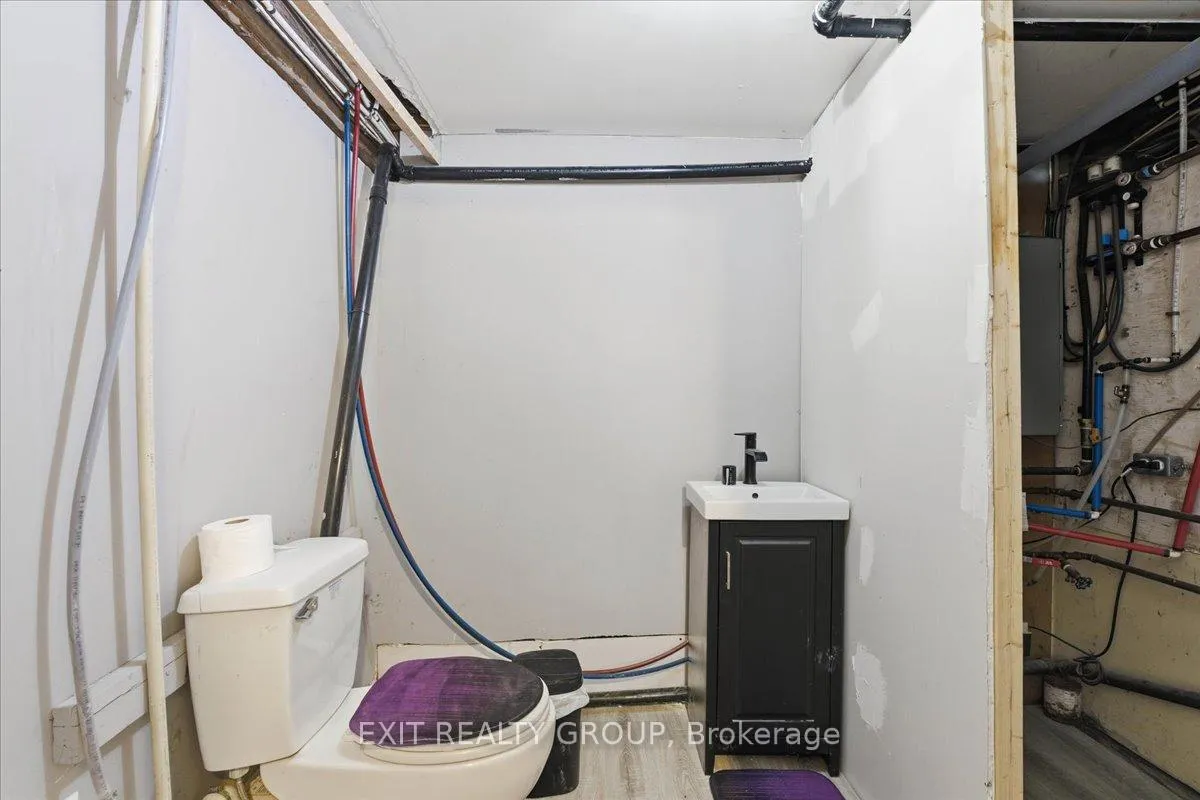 Photo 18 of 16 Catherine Street, Tyendinaga, Tyendinaga Township — HOMEH