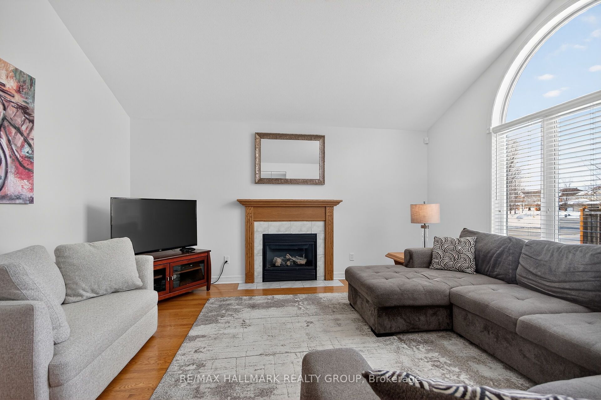 Photo 14 of 1 Catterick Crescent, Ottawa, Kanata - Morgan's Grant/South March — HOMEH