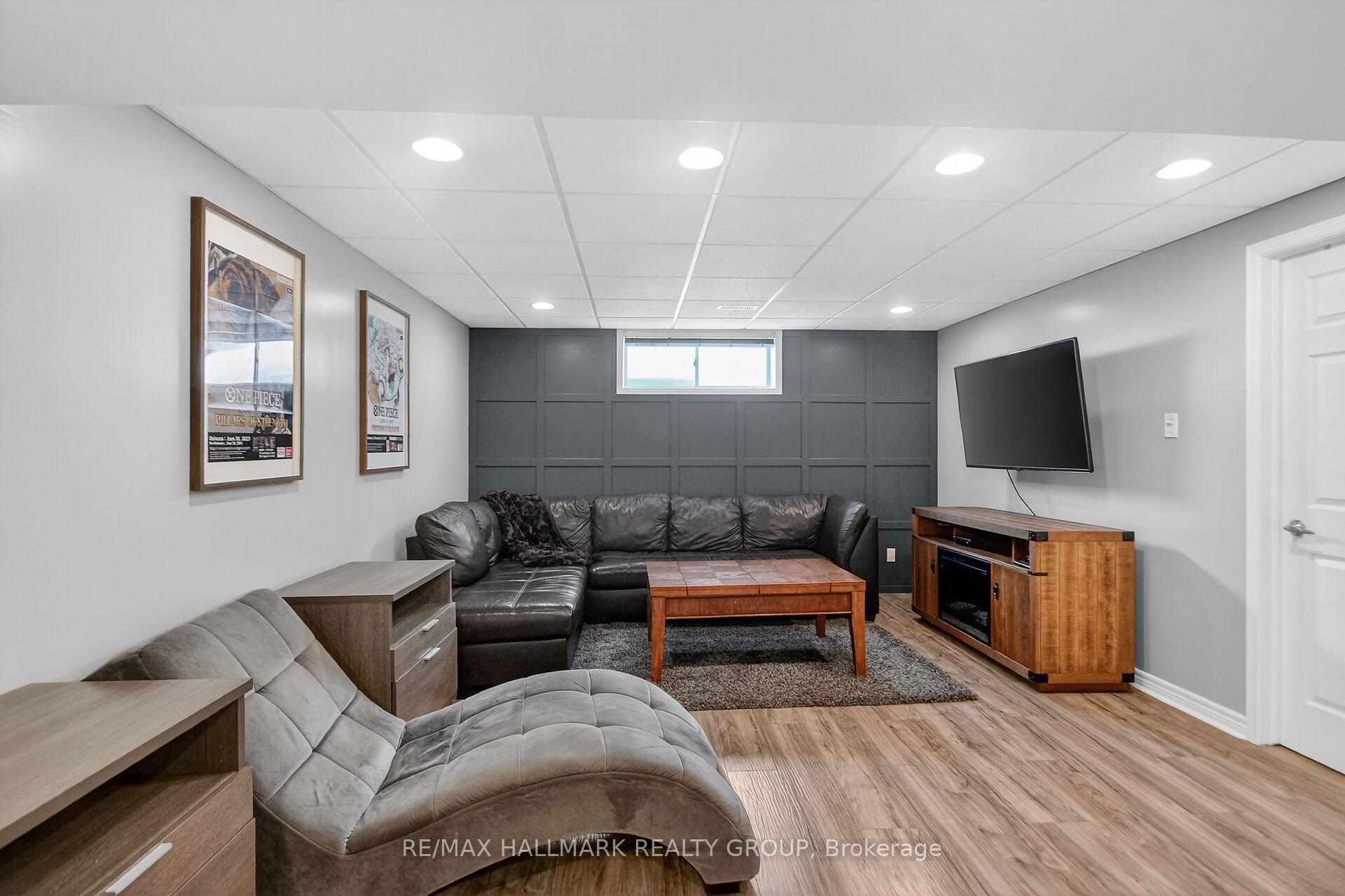 Photo 19 of 1 Catterick Crescent, Ottawa, Kanata - Morgan's Grant/South March — HOMEH