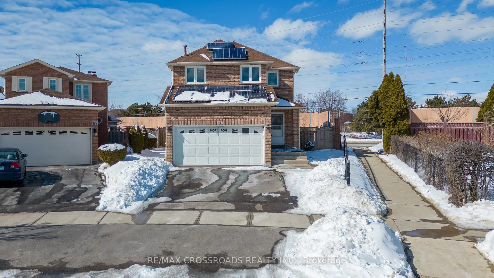 Photo 2 of 65 Creditstone Road, Brampton, Fletcher's Creek South — HOMEH