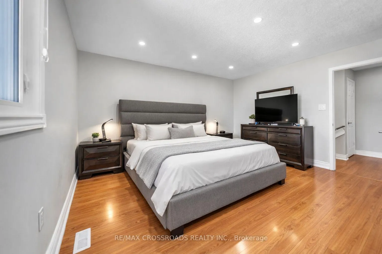 Photo 45 of 65 Creditstone Road, Brampton, Fletcher's Creek South — HOMEH