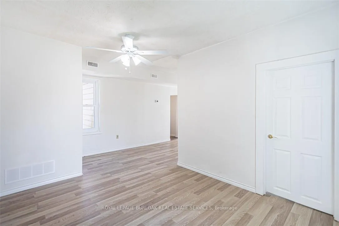 Photo 11 of 2712 Upper James Street, Hamilton, Airport Employment Area — HOMEH