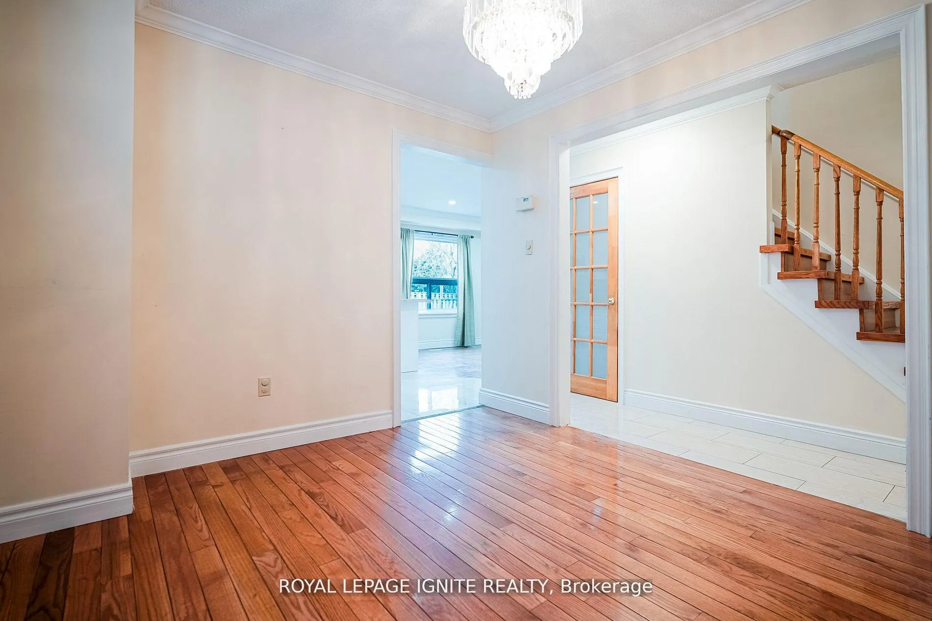 Photo 9 of 265 Wright Crescent, Ajax, Central — HOMEH