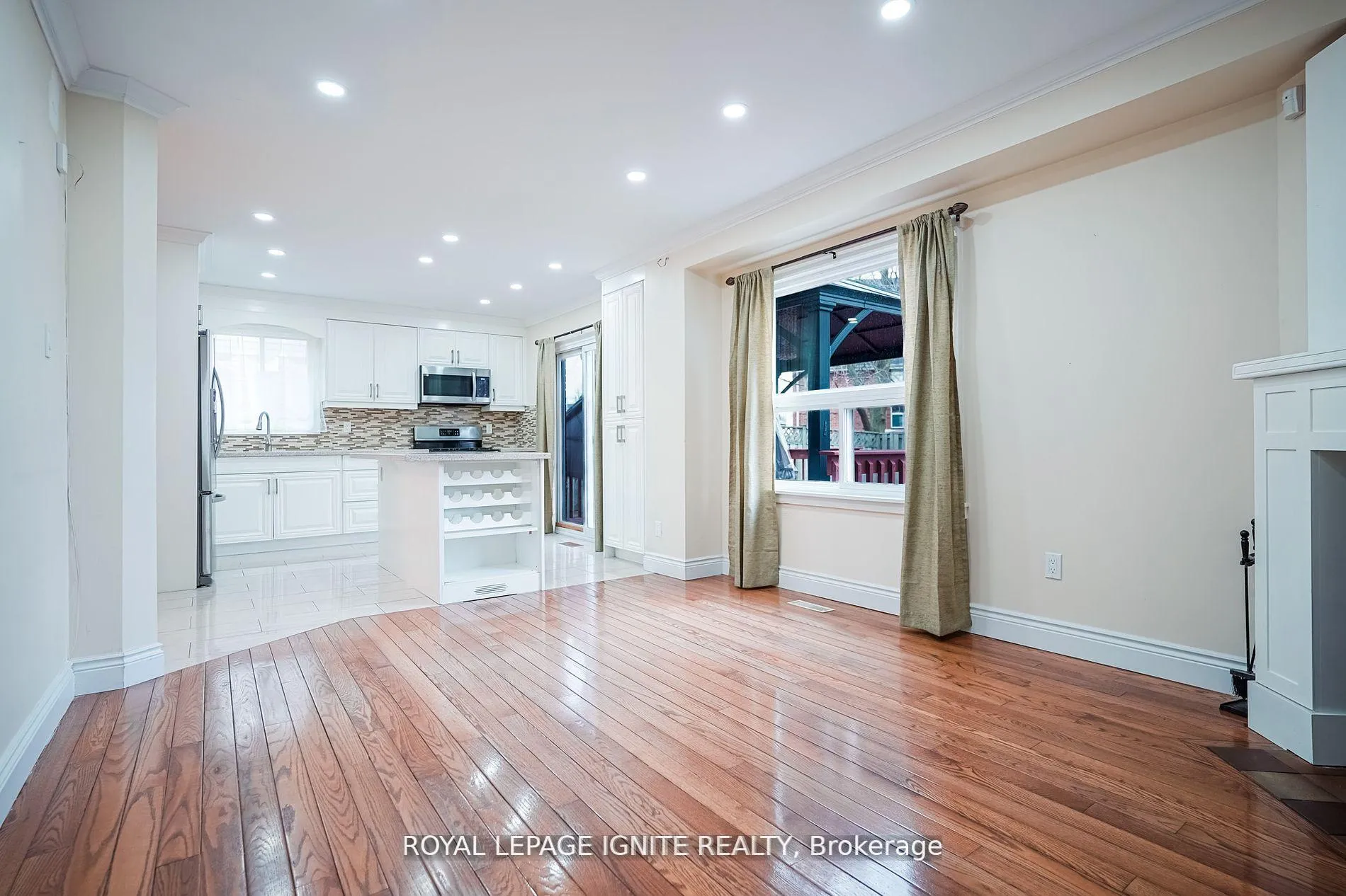 Photo 16 of 265 Wright Crescent, Ajax, Central — HOMEH