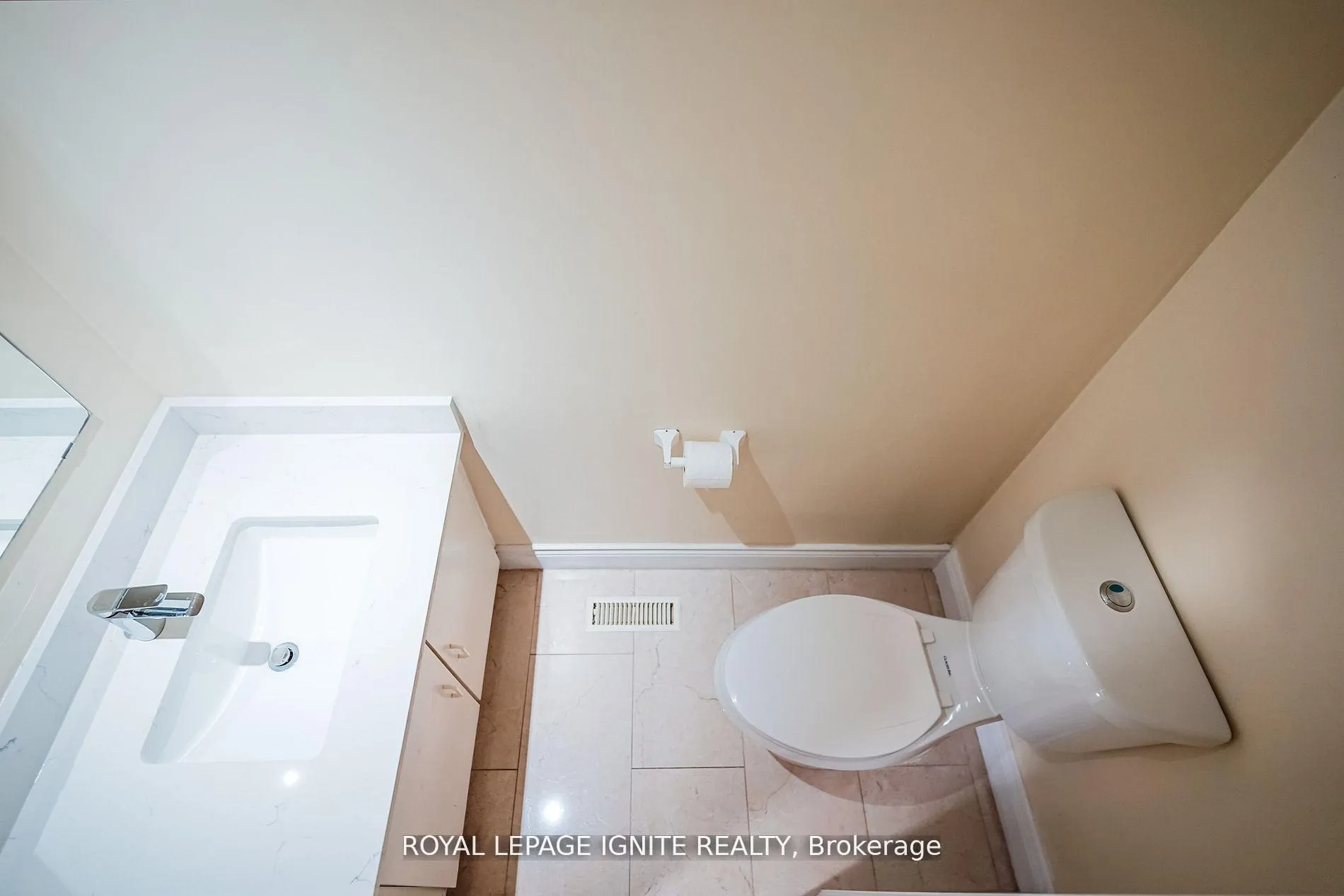 Photo 17 of 265 Wright Crescent, Ajax, Central — HOMEH
