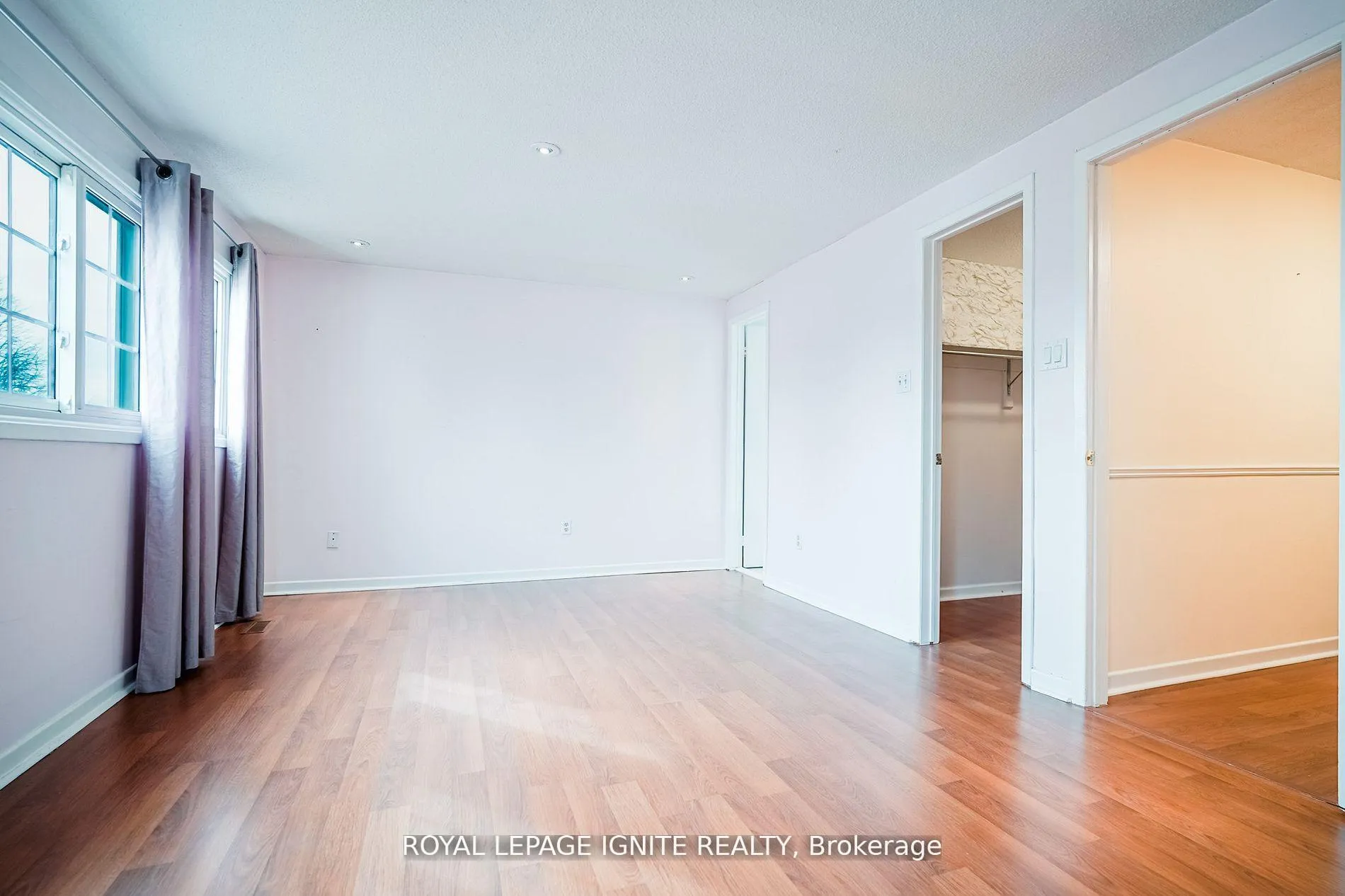 Photo 19 of 265 Wright Crescent, Ajax, Central — HOMEH