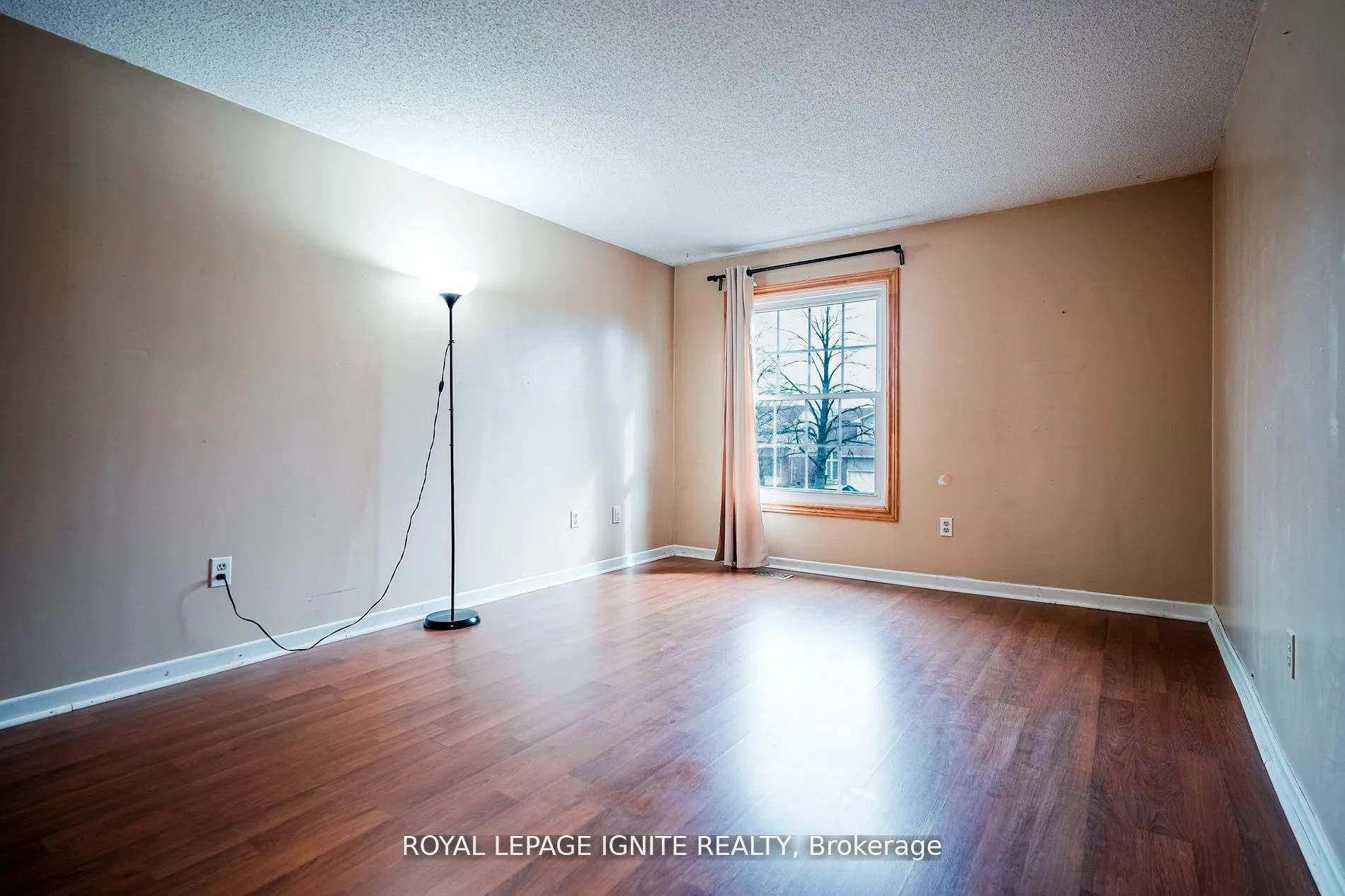 Photo 27 of 265 Wright Crescent, Ajax, Central — HOMEH