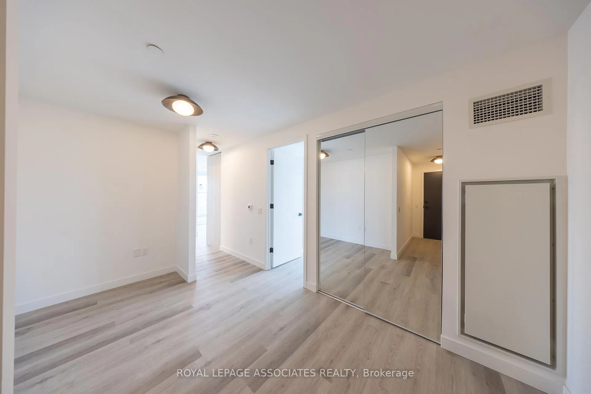 Front of Unit 524, 1635 Military Trail