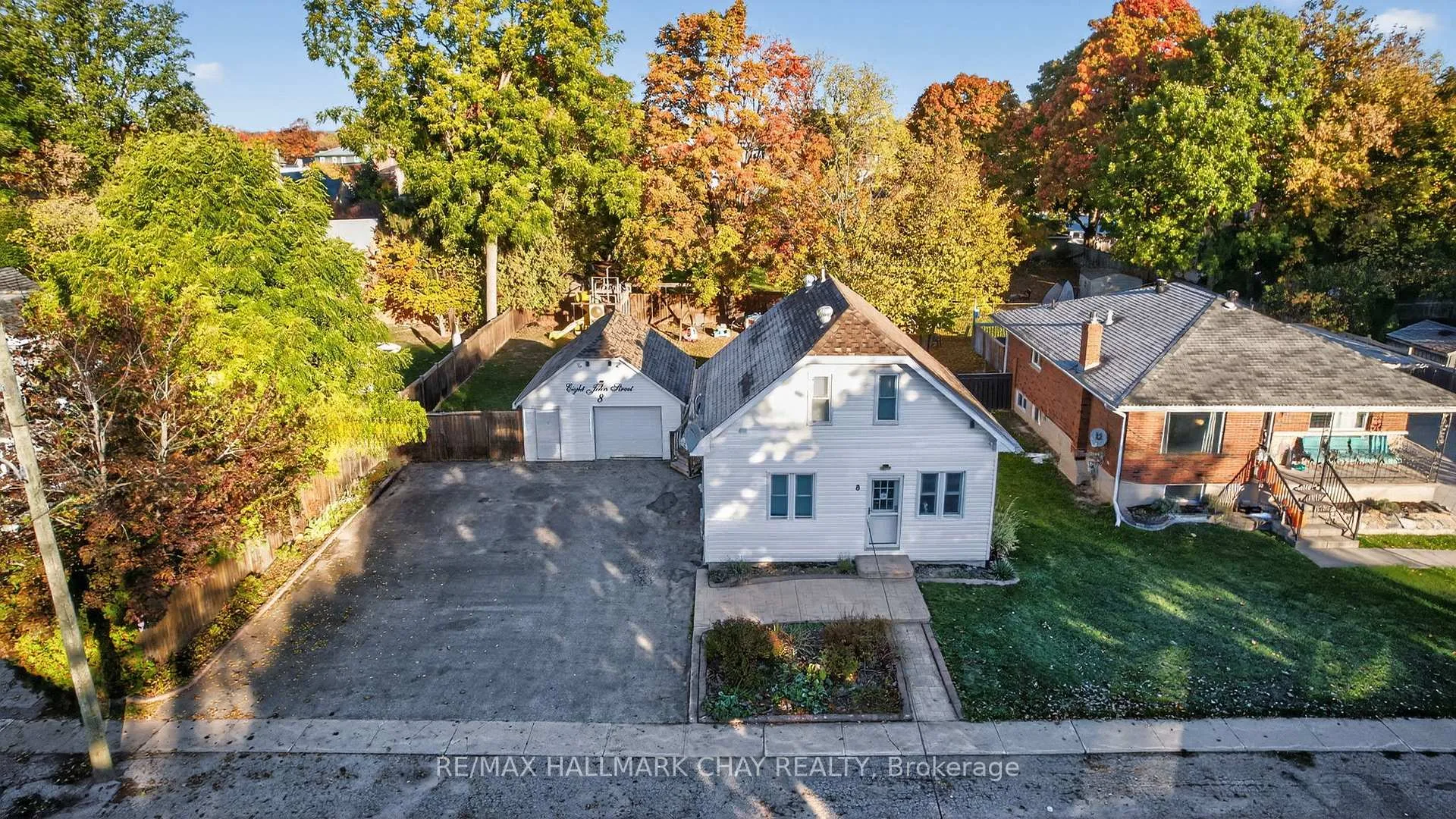 Photo 1 of 8 John Street, Springwater, Elmvale — HOMEH