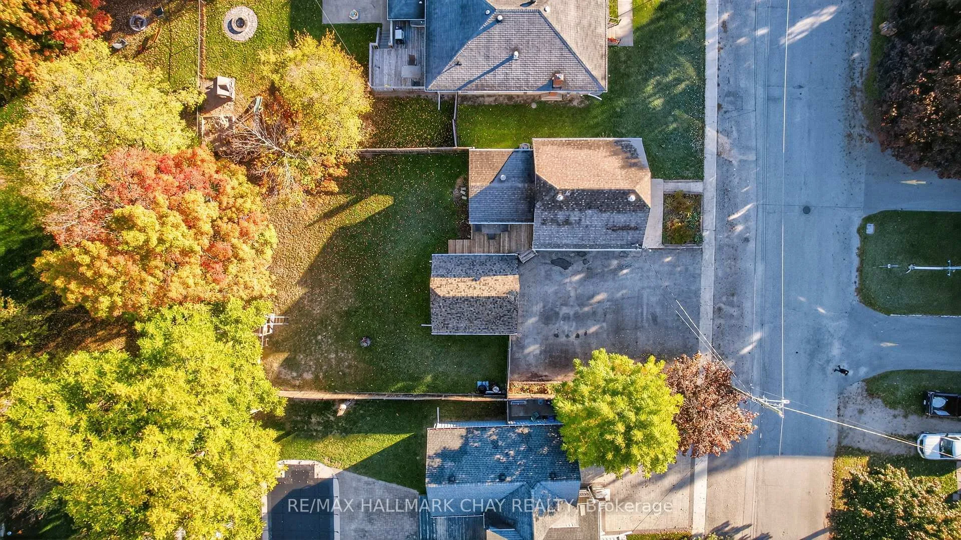 Photo 3 of 8 John Street, Springwater, Elmvale — HOMEH