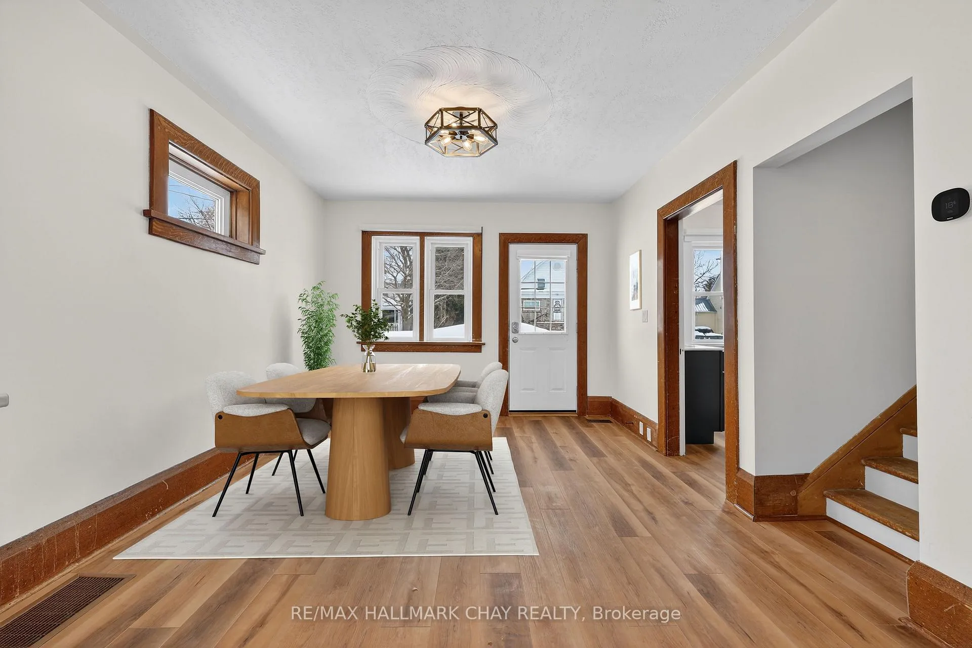 Photo 8 of 8 John Street, Springwater, Elmvale — HOMEH