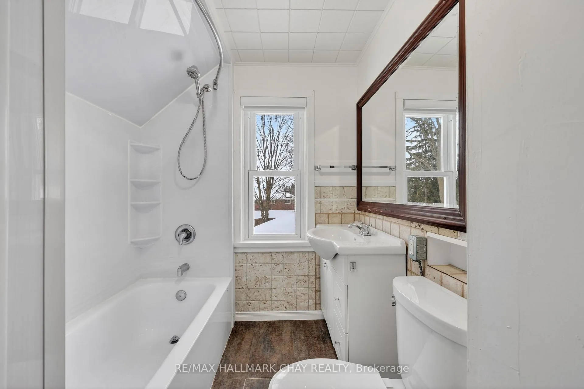 Photo 16 of 8 John Street, Springwater, Elmvale — HOMEH