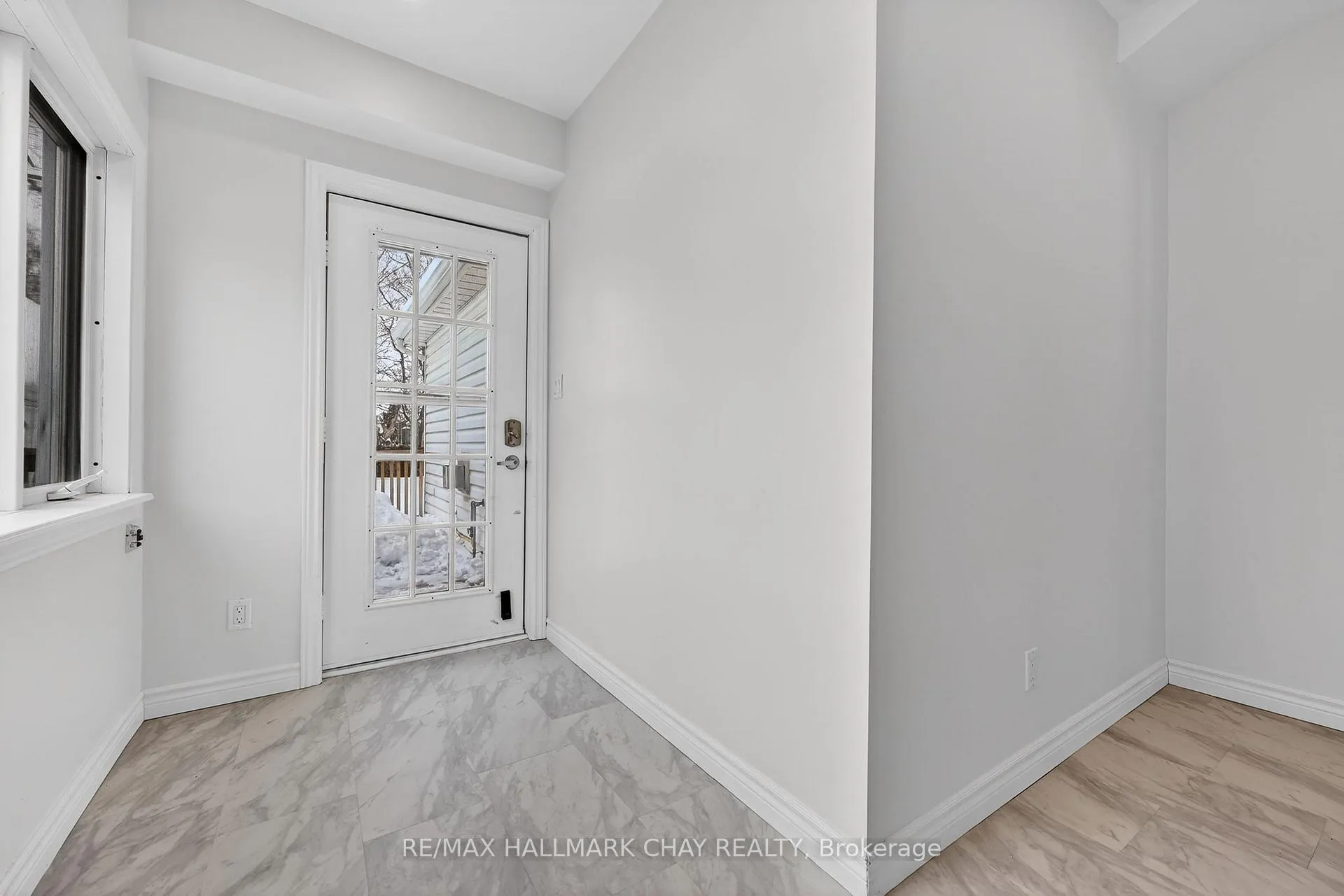 Photo 17 of 8 John Street, Springwater, Elmvale — HOMEH