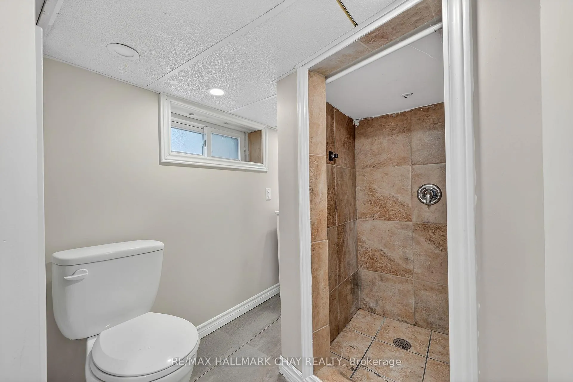 Photo 21 of 8 John Street, Springwater, Elmvale — HOMEH