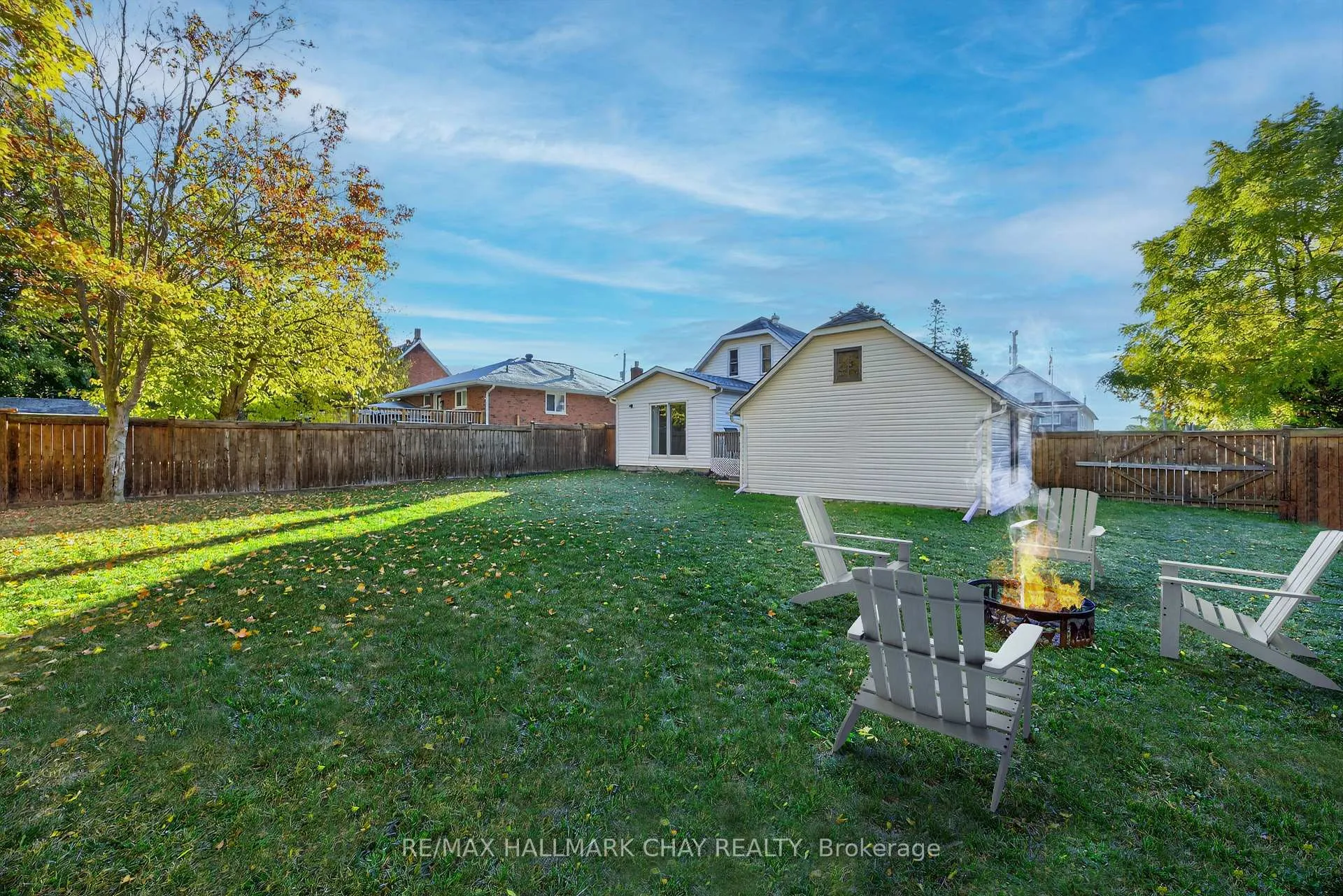 Photo 33 of 8 John Street, Springwater, Elmvale — HOMEH