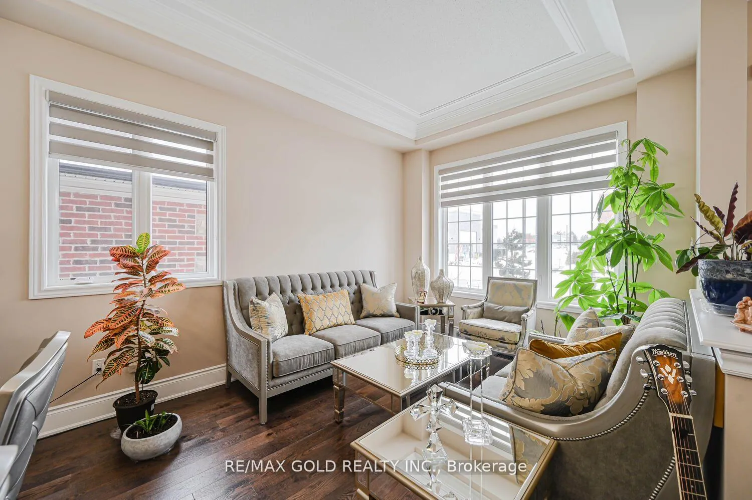 Photo 6 of 125 Squire Ellis Drive, Brampton, Toronto Gore Rural Estate — HOMEH