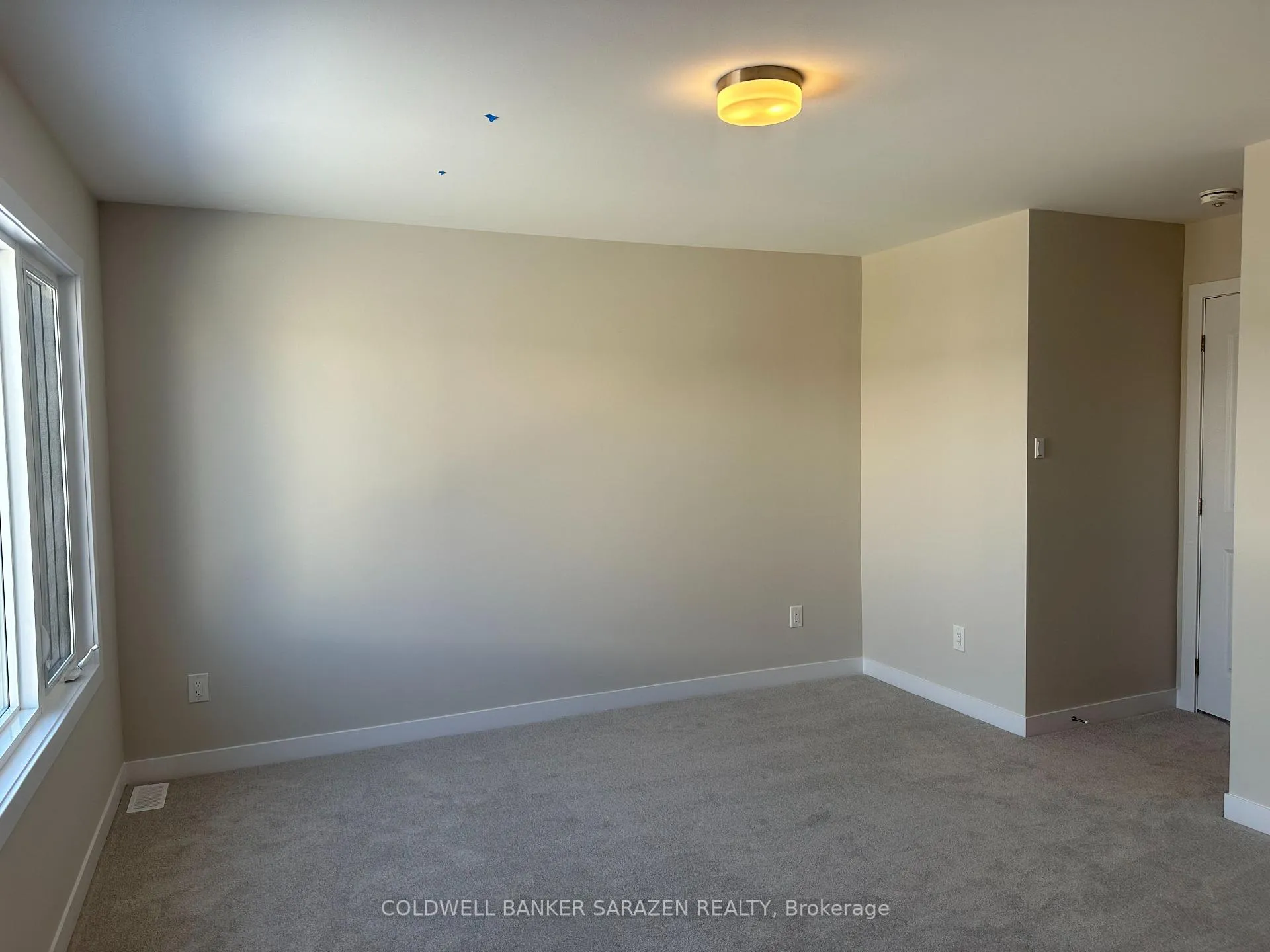 Photo 23 of 417 Les Emmerson Drive, Ottawa, Barrhaven - Heritage Park — HOMEH