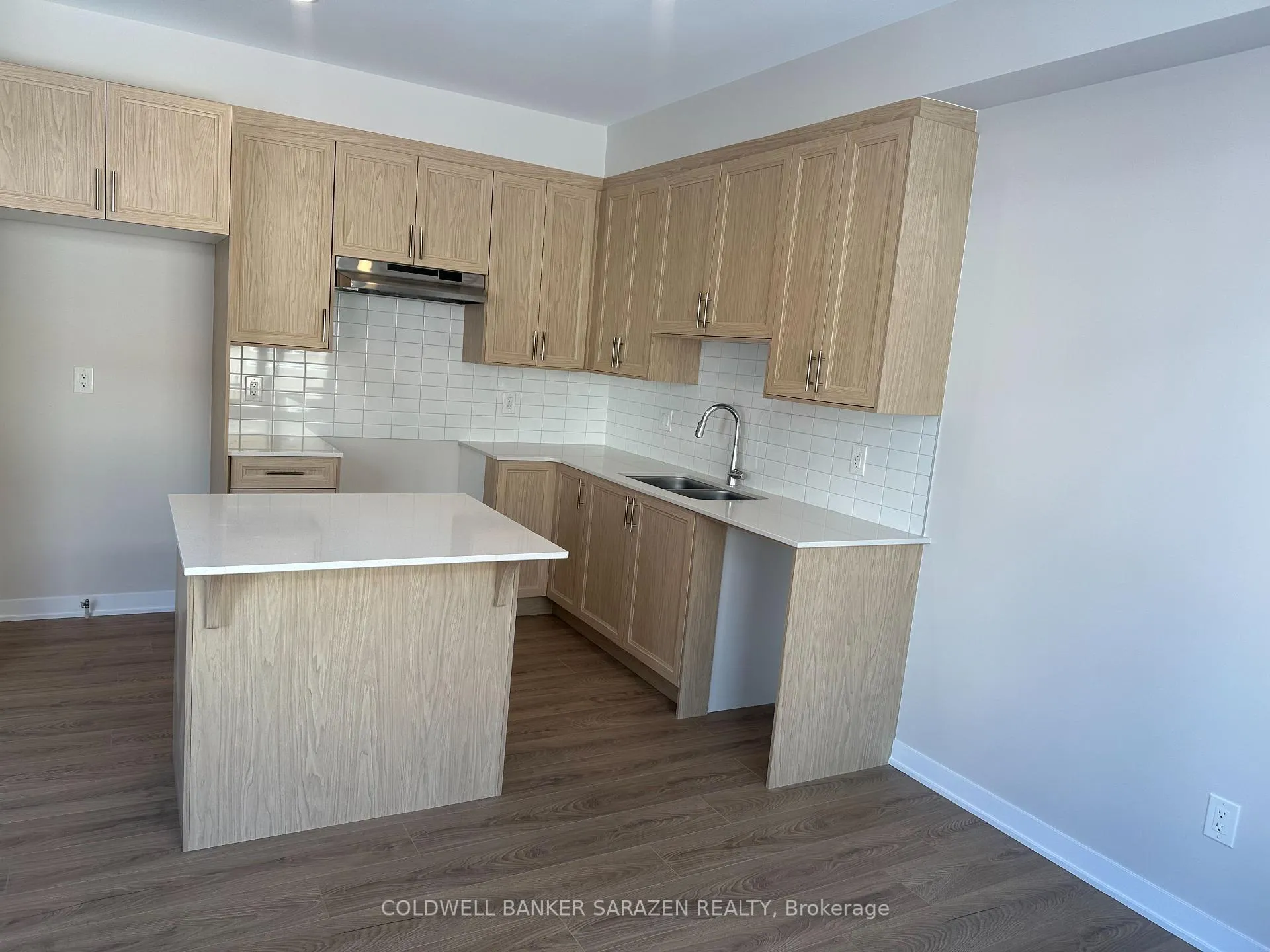 Photo 29 of 417 Les Emmerson Drive, Ottawa, Barrhaven - Heritage Park — HOMEH