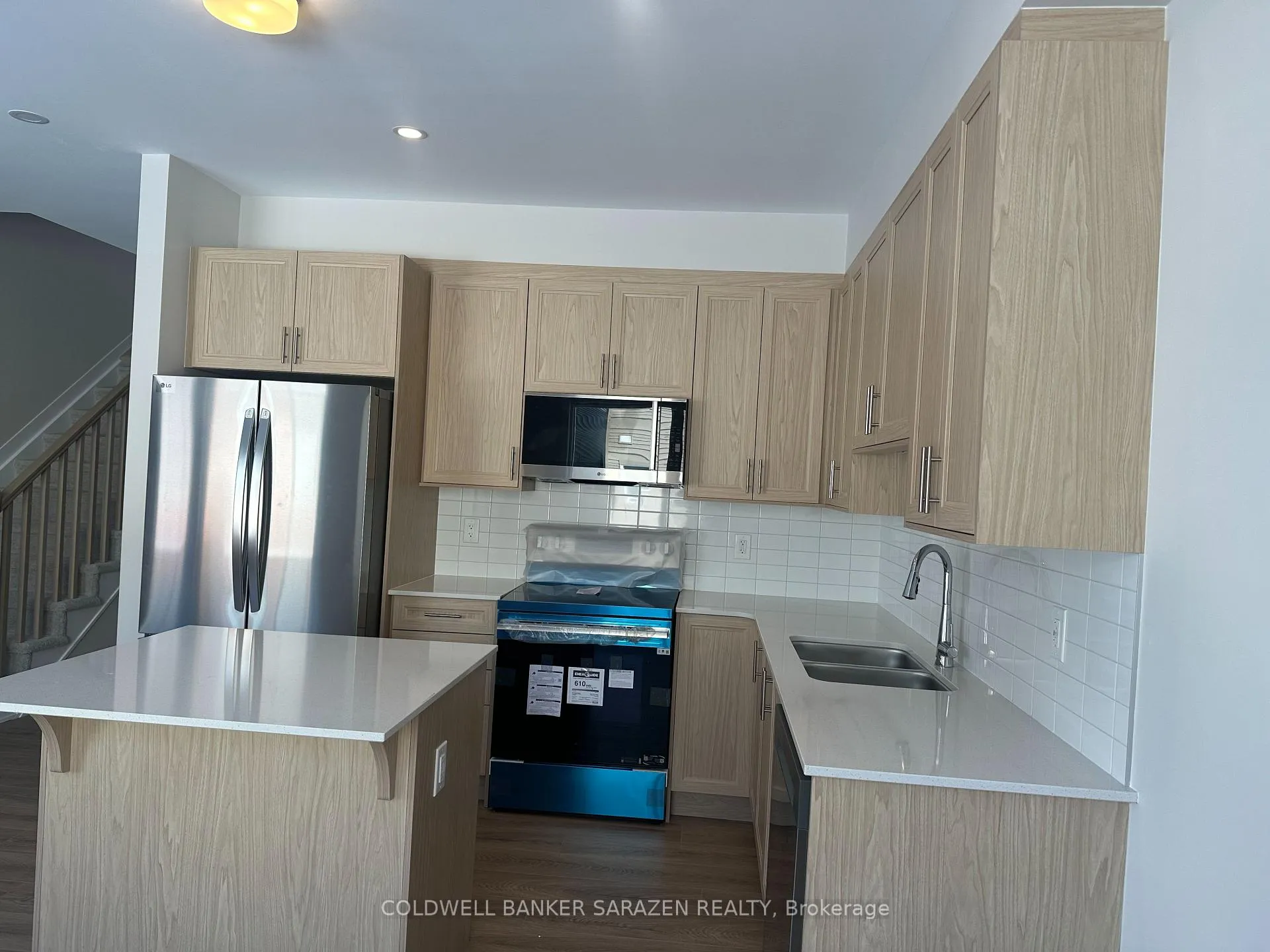 Photo 42 of 417 Les Emmerson Drive, Ottawa, Barrhaven - Heritage Park — HOMEH
