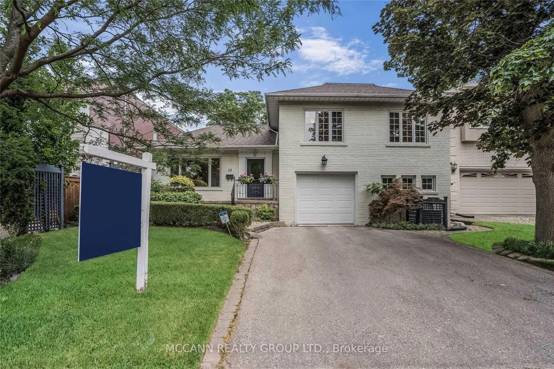 Photo 1 of 29 Glen Rush Boulevard, Toronto, Bedford Park-Nortown — HOMEH