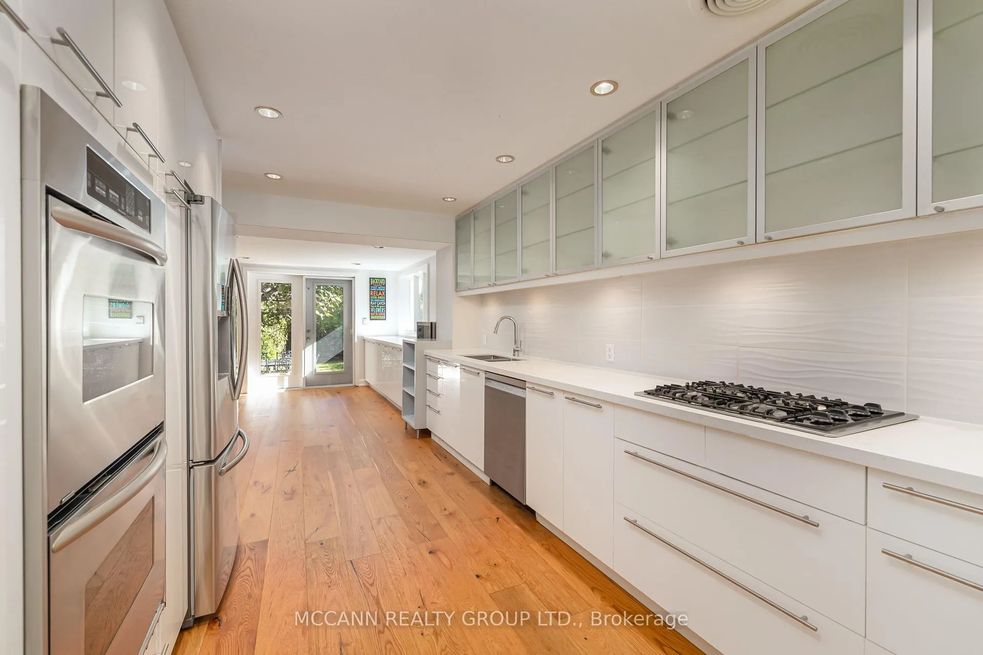 Photo 10 of 29 Glen Rush Boulevard, Toronto, Bedford Park-Nortown — HOMEH