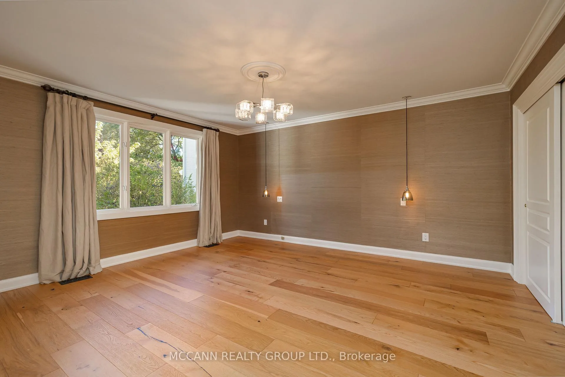Photo 14 of 29 Glen Rush Boulevard, Toronto, Bedford Park-Nortown — HOMEH