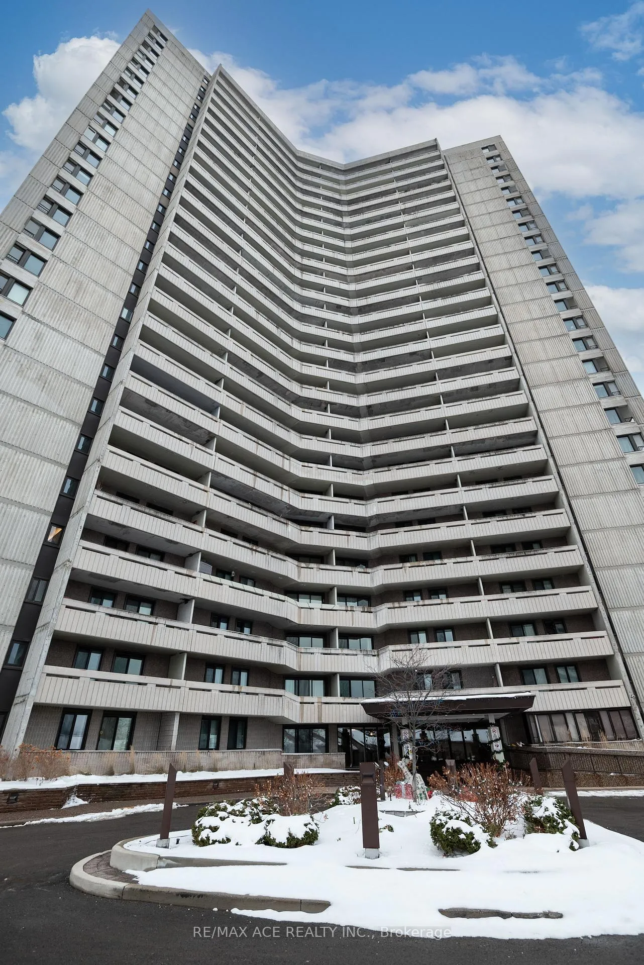 Photo 1 of Unit 1506, 1171 Ambleside Drive, Ottawa, Woodroffe — HOMEH
