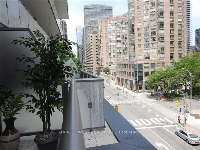 Photo 3 of Unit 1014, 57 St. Joseph Street, Toronto, Bay Street Corridor — HOMEH