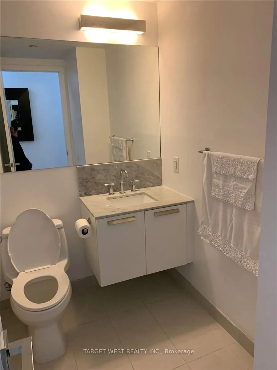 Photo 6 of Unit 1014, 57 St. Joseph Street, Toronto, Bay Street Corridor — HOMEH