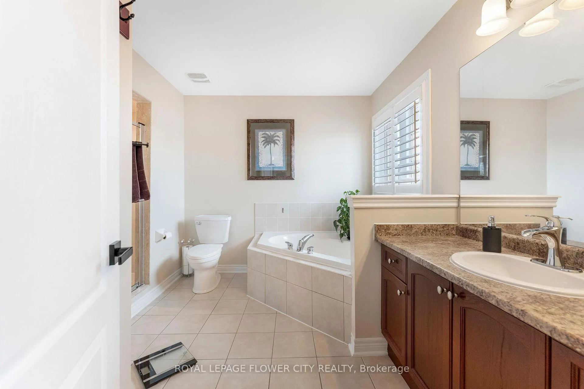 Photo 25 of 91 Abitibi Lake Drive, Brampton, Sandringham-Wellington — HOMEH