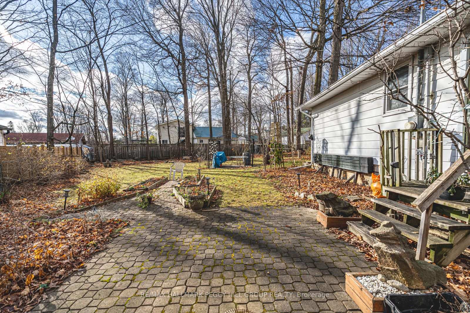 Photo 11 of 2016 Kate Avenue, Innisfil, Alcona — HOMEH
