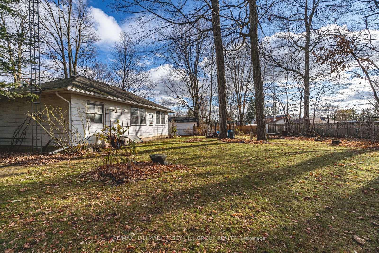 Photo 16 of 2016 Kate Avenue, Innisfil, Alcona — HOMEH